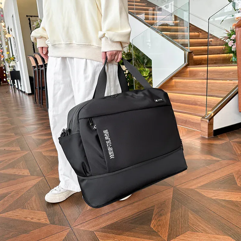 Large black travel gym bag, models 4503 and 4504